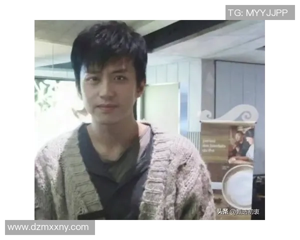 邓超携手足球明星共谱绿茵传奇展现运动魅力与激情