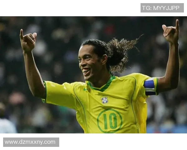 哪个足球明星在场上展现出独特的个性与风格引发了大家的关注与讨论