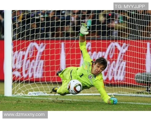 足球明星道具图片大全欣赏让你领略球场风采与个性魅力